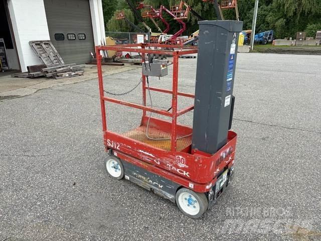 SkyJack SJ12 رافعات السارية الرأسية