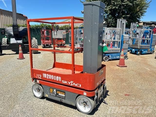 SkyJack SJ12 رافعات السارية الرأسية
