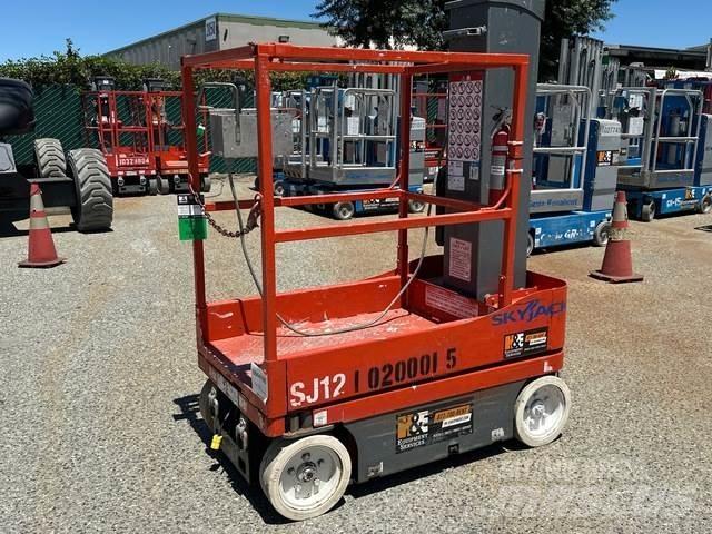 SkyJack SJ12 رافعات السارية الرأسية