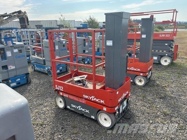 SkyJack SJ12 رافعات السارية الرأسية