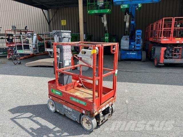 SkyJack SJ12 رافعات السارية الرأسية