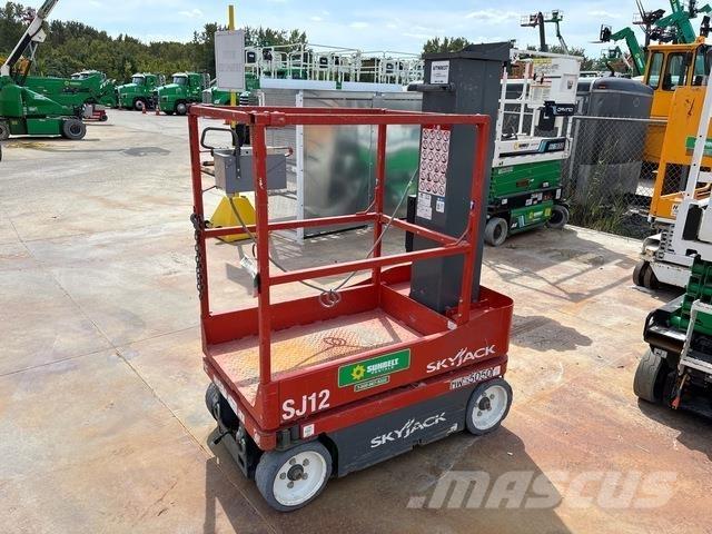 SkyJack SJ12 رافعات السارية الرأسية