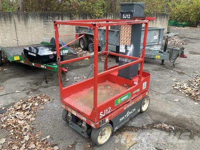 SkyJack SJ12 رافعات السارية الرأسية