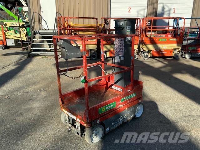 SkyJack SJ12 رافعات السارية الرأسية