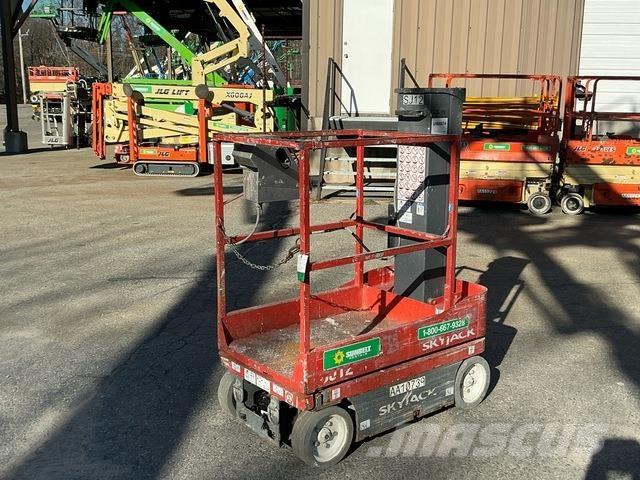 SkyJack SJ12 رافعات السارية الرأسية