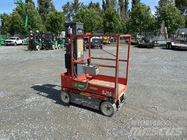 SkyJack SJ16 رافعات السارية الرأسية