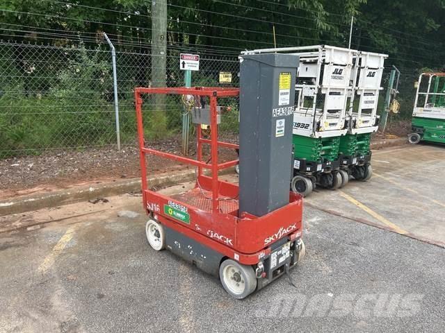 SkyJack SJ16 رافعات السارية الرأسية