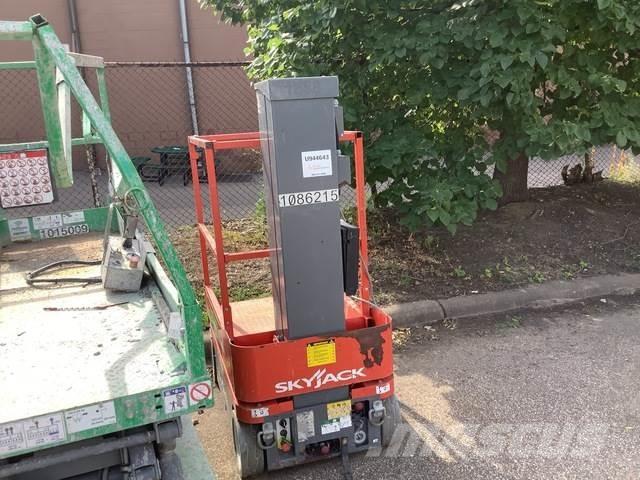 SkyJack SJ16 رافعات السارية الرأسية