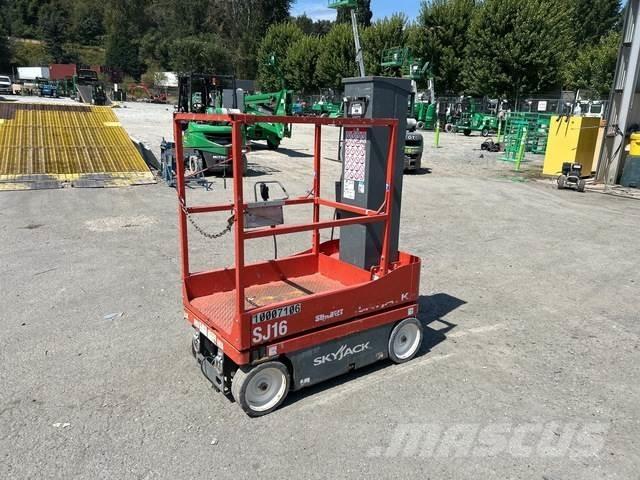 SkyJack SJ16 رافعات السارية الرأسية