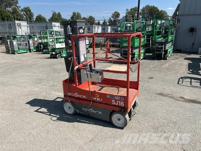 SkyJack SJ16 رافعات السارية الرأسية