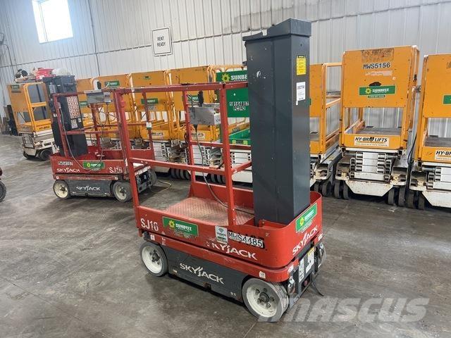 SkyJack SJ16 رافعات السارية الرأسية