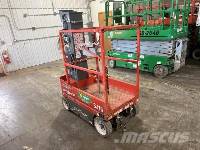 SkyJack SJ16 رافعات السارية الرأسية