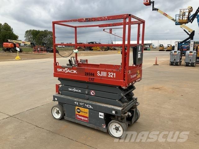 SkyJack SJ3219 رافعات مقصية الشكل