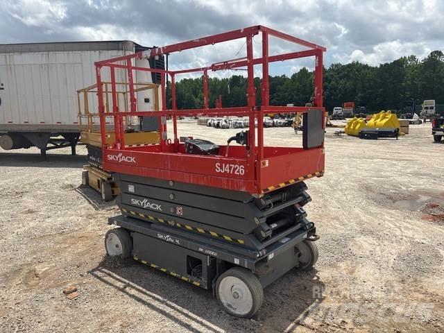 SkyJack SJ4726 رافعات مقصية الشكل