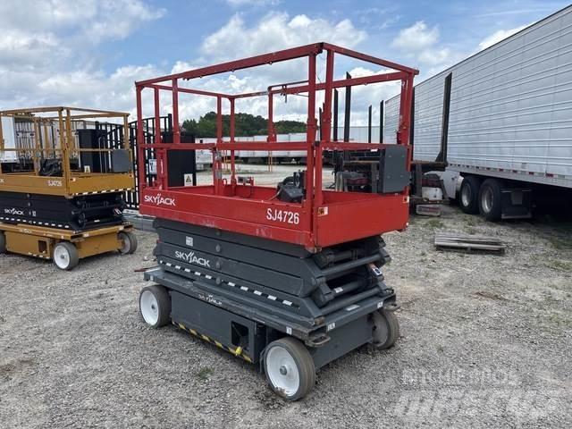SkyJack SJ4726 رافعات مقصية الشكل