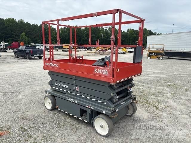 SkyJack SJ4726 رافعات مقصية الشكل