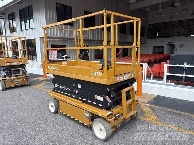 SkyJack SJ4726 رافعات مقصية الشكل