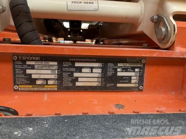 Snorkel S3219E رافعات مقصية الشكل