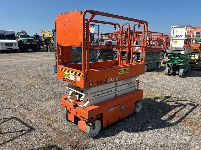Snorkel S3219E رافعات مقصية الشكل