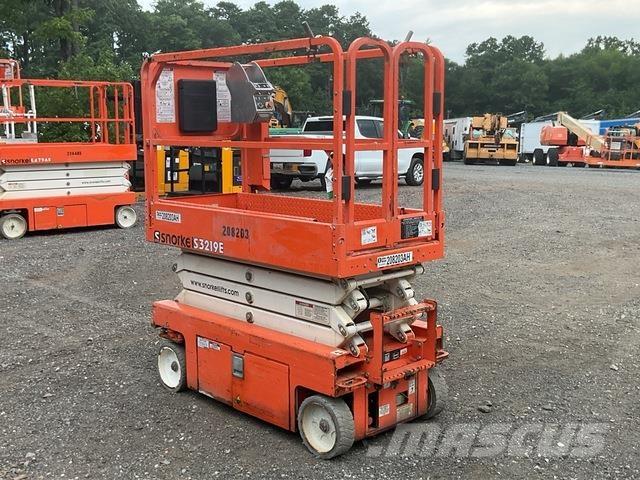 Snorkel S3219E رافعات مقصية الشكل