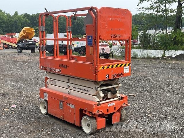 Snorkel S3219E رافعات مقصية الشكل