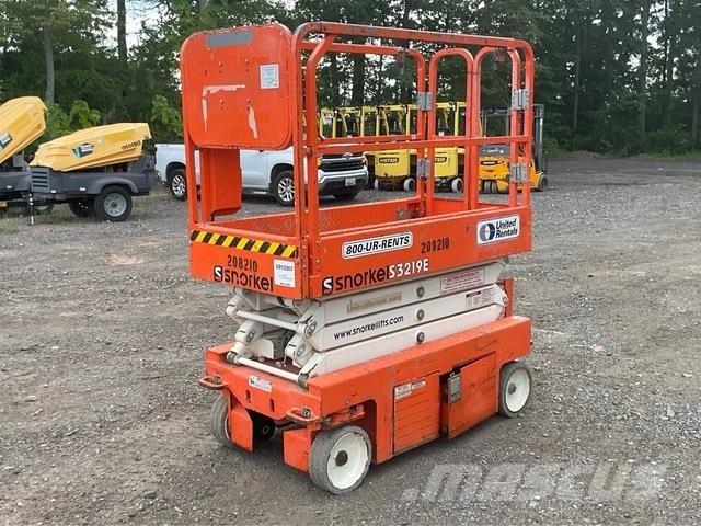 Snorkel S3219E رافعات مقصية الشكل