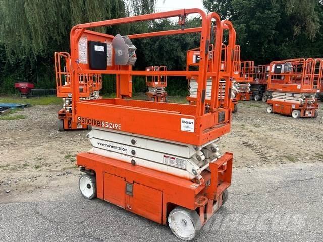 Snorkel S3219E رافعات مقصية الشكل