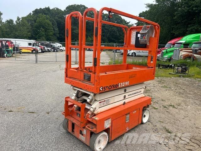 Snorkel S3219E رافعات مقصية الشكل