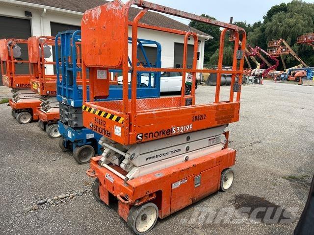 Snorkel S3219E رافعات مقصية الشكل
