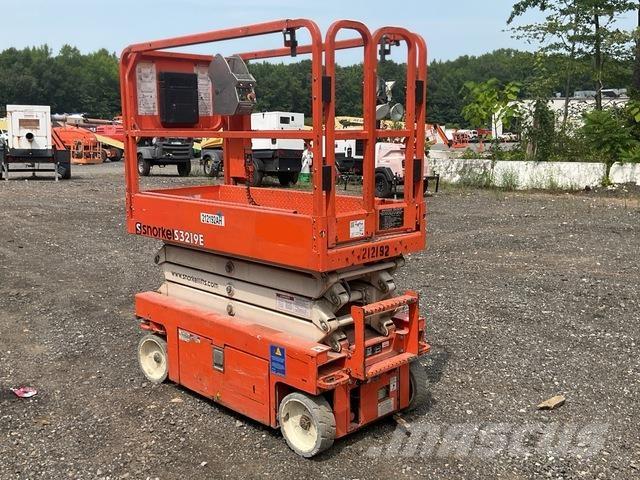Snorkel S3219E رافعات مقصية الشكل