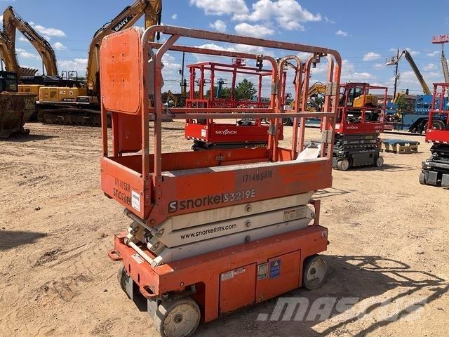 Snorkel S3219E رافعات مقصية الشكل