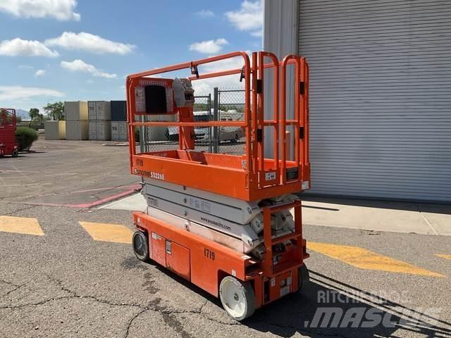 Snorkel S3226E رافعات مقصية الشكل
