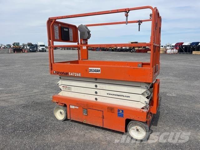 Snorkel S4726E رافعات مقصية الشكل