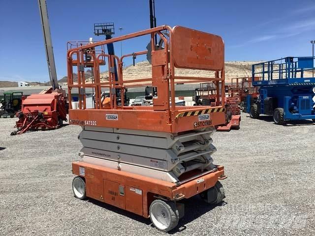 Snorkel S4732E رافعات مقصية الشكل