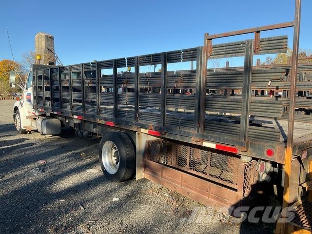 Sterling A6500 شاحنات مسطحة/مفصلية الجوانب