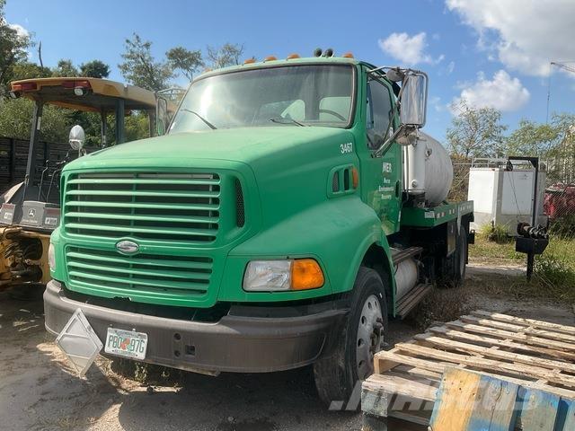 Sterling A9513 شاحنات مزدوجة / خلخلة