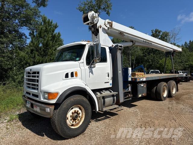 Sterling L7500 شاحنات أخرى