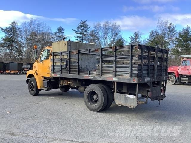 Sterling L7500 شاحنات مسطحة/مفصلية الجوانب