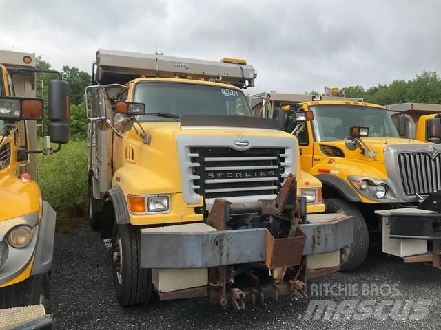 Sterling L8500 حراثات ونصول الجليد