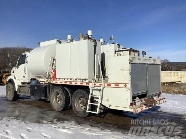 Sterling L9500 شاحنات ذات صهاريج