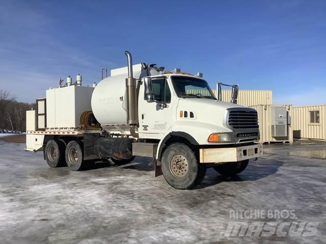 Sterling L9500 شاحنات ذات صهاريج