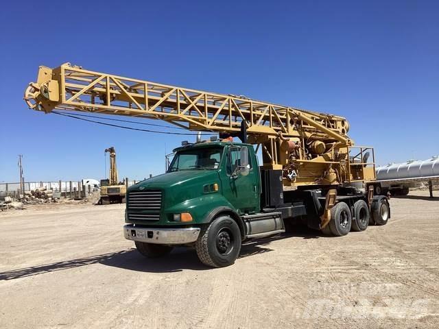 Sterling L9500 شاحنات المعدات  المحمولة لحفر الآبار