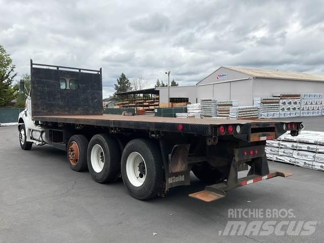 Sterling L9500 شاحنات مسطحة/مفصلية الجوانب