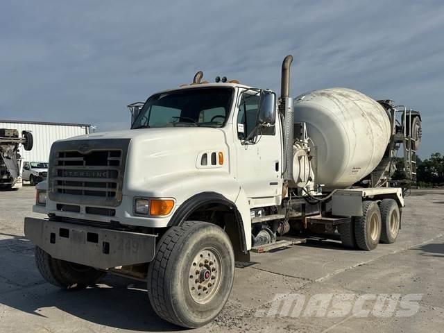 Sterling L9500 شاحنات أخرى