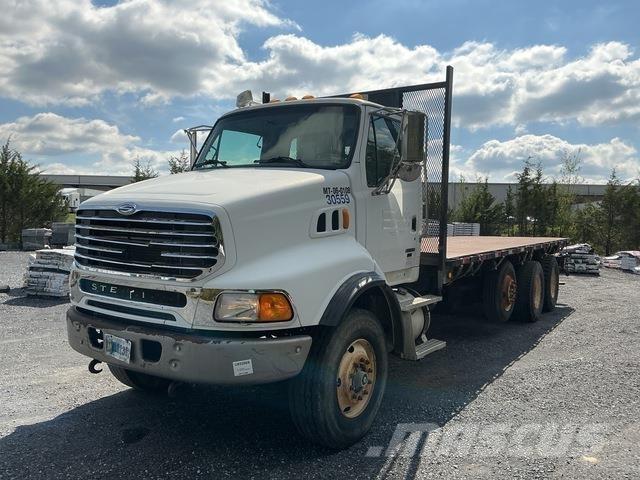Sterling L9500 شاحنات مسطحة/مفصلية الجوانب