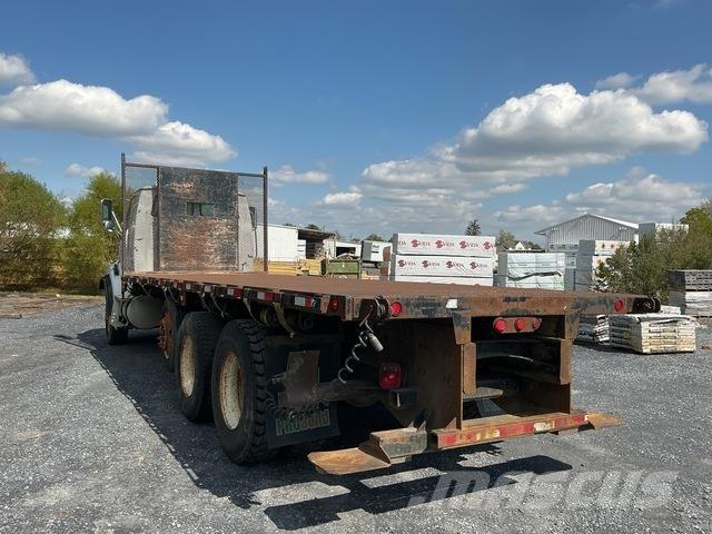 Sterling L9500 شاحنات مسطحة/مفصلية الجوانب