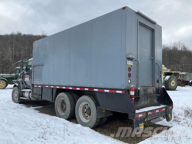 Sterling L9500 شاحنات ذات صهاريج