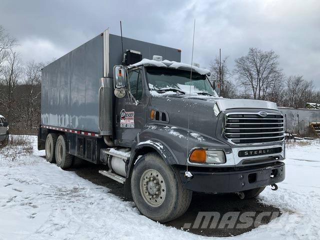 Sterling L9500 شاحنات ذات صهاريج