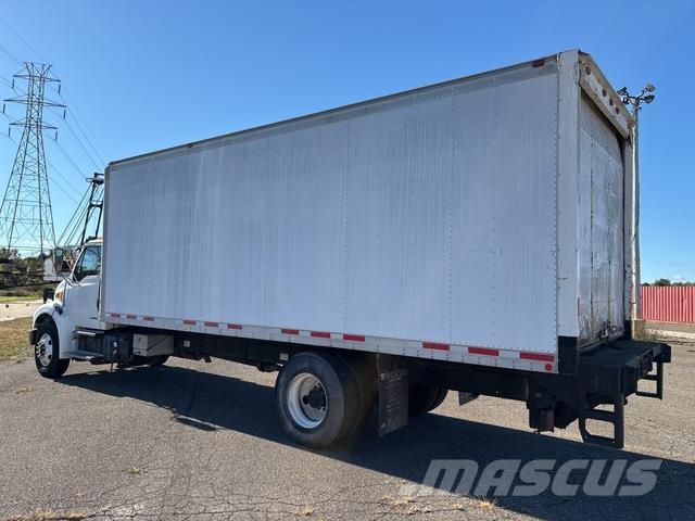 Sterling M7500 شاحنات ذات هيكل صندوقي