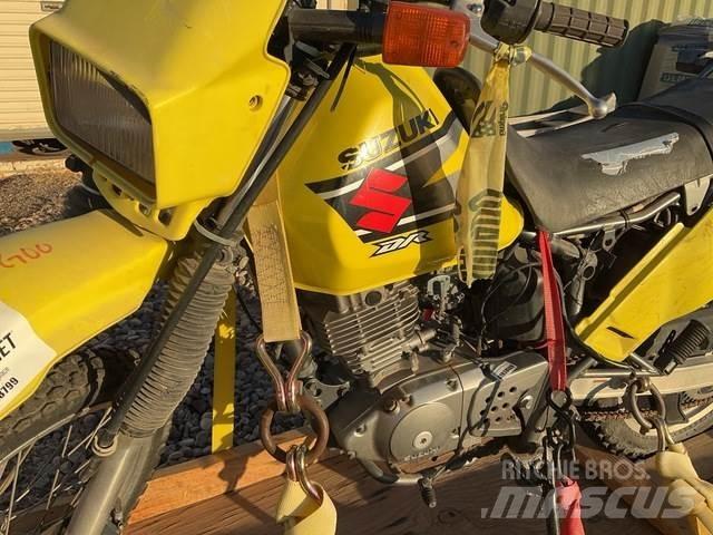 Suzuki DR200 أخرى